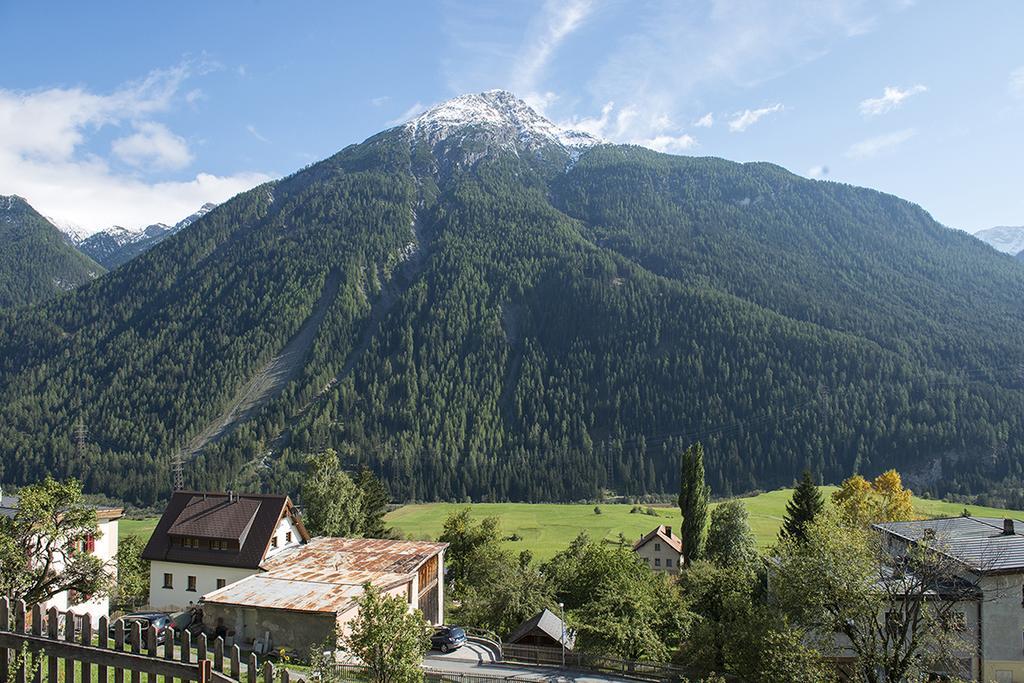 Chasa Plajet Appartement Ramosch Buitenkant foto