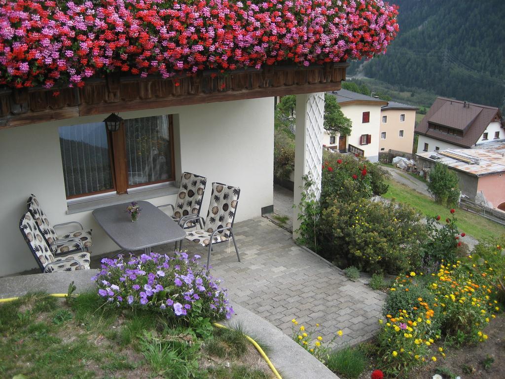 Chasa Plajet Appartement Ramosch Buitenkant foto
